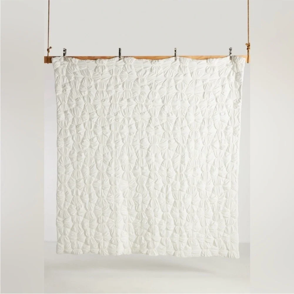 Anthropologie Constance Cotton Jersey Cloud Quilt Size Cal King NWT
